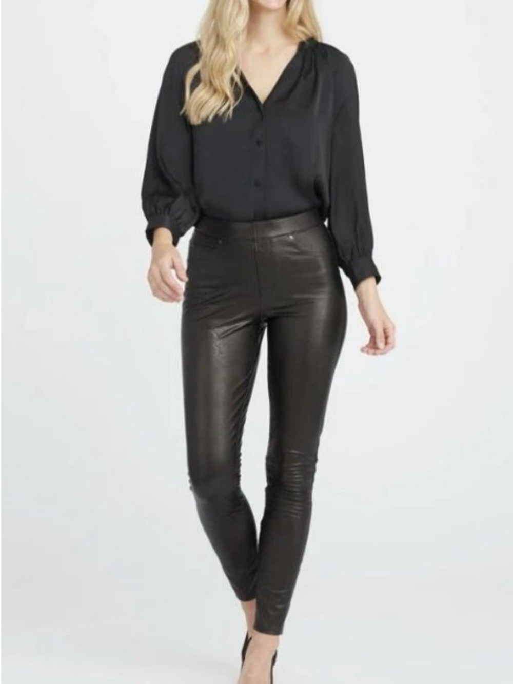 Spanx Leather-Like Ankle Skinny Pants // Size small